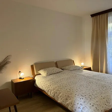 Počitniška hiša House Katrca