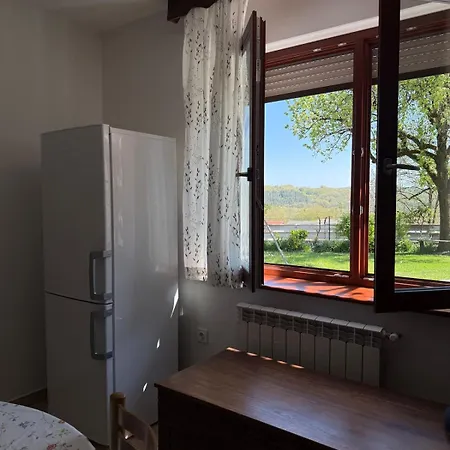 Počitniška hiša House Katrca *